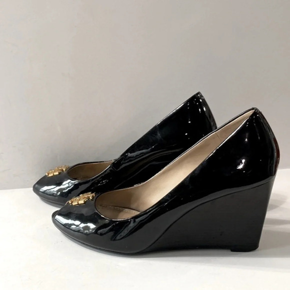 Tory Burch Black Jade Patent Leather Peep Toe Slip On Pump Wedges Size 9.5 - Picture 7 of 10